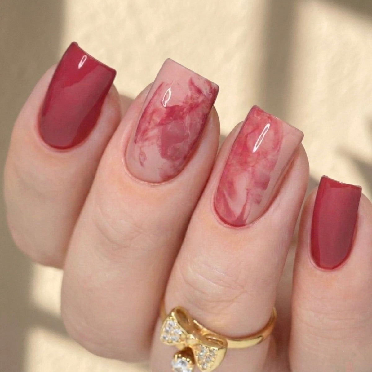 Rose Quartz Berry Marble Square Press-On Nails | Reusable Gel Nails | Fluture