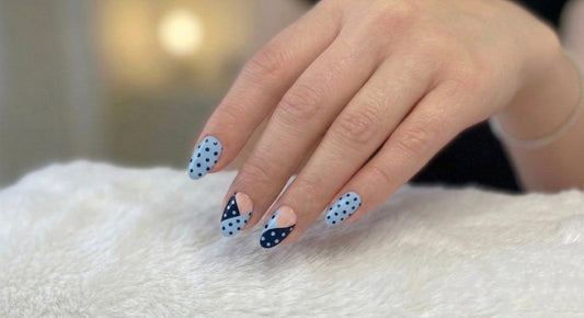 Azure Dot Press-On Nails | Reusable Gel Nails | Fluture